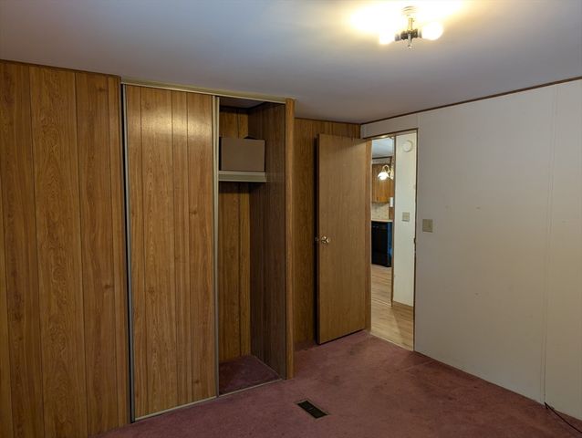 53 Earl, Athol, MA 01331