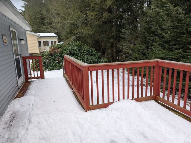 53 Earl, Athol, MA 01331