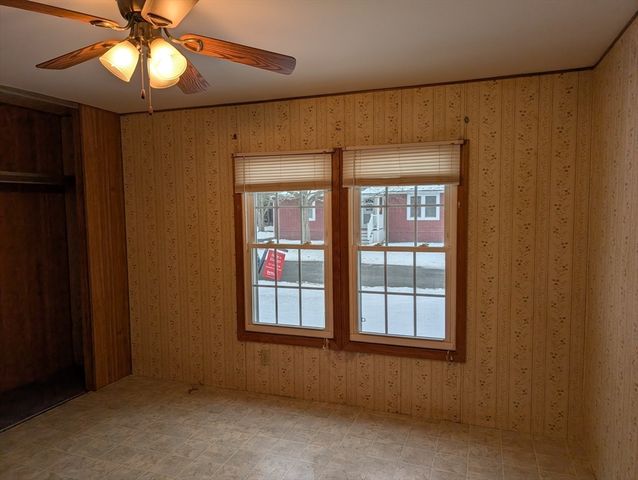 53 Earl, Athol, MA 01331