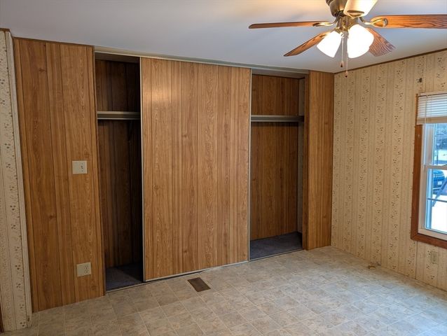 53 Earl, Athol, MA 01331