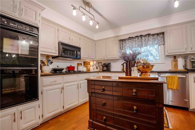 3310 Half Moon Lane, Russellville, AR 72802