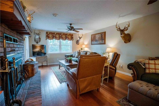 3310 Half Moon Lane, Russellville, AR 72802