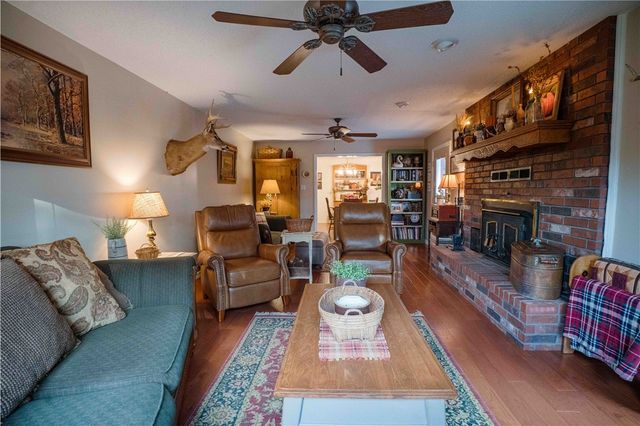 3310 Half Moon Lane, Russellville, AR 72802