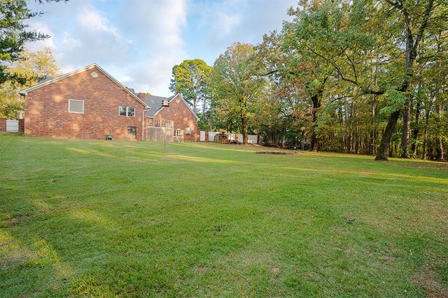 3310 Half Moon Lane, Russellville, AR 72802