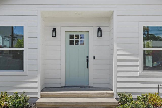 723 Chestnut Avenue, Los Angeles, CA 90042