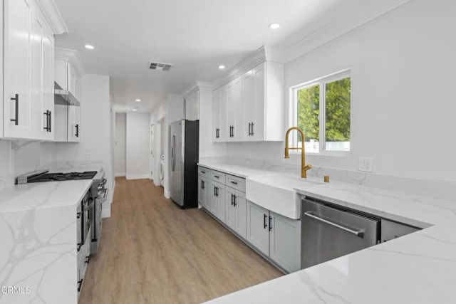 723 Chestnut Avenue, Los Angeles, CA 90042