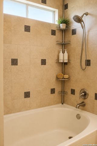 7710 Fallen Pine, Converse, TX 78109