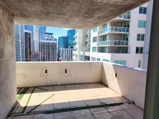 244 Biscayne Blvd 2809, Miami, FL 33132