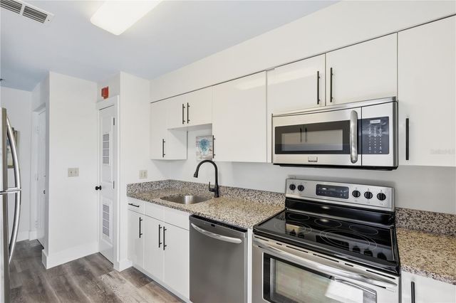 3601 E BAY DRIVE 106, Holmes Beach, FL 34217