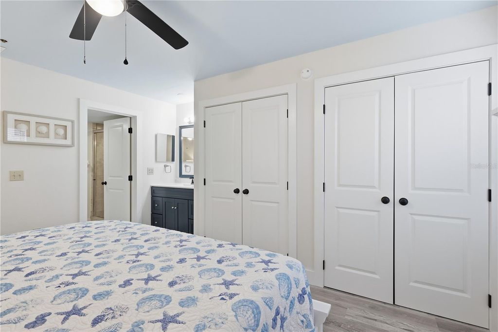 Image 15 of property listing at 3601 E BAY DRIVE 106, Holmes Beach, FL 34217