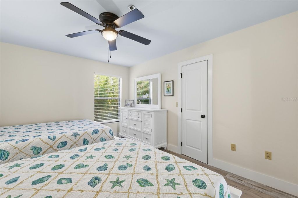 Image 19 of property listing at 3601 E BAY DRIVE 106, Holmes Beach, FL 34217