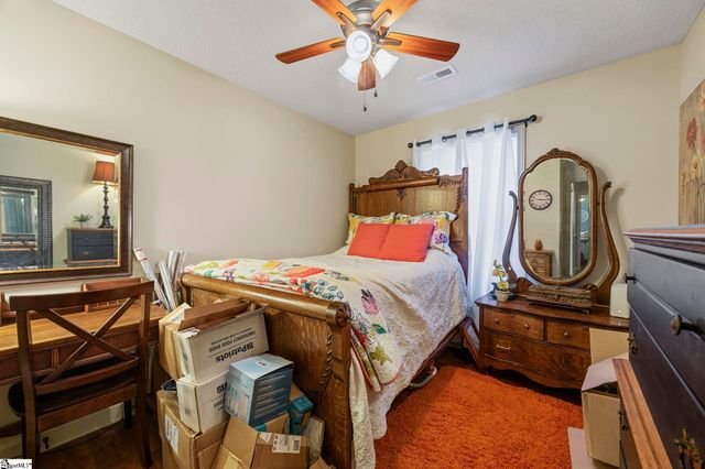 610 Chastine Drive, Spartanburg, SC 29301