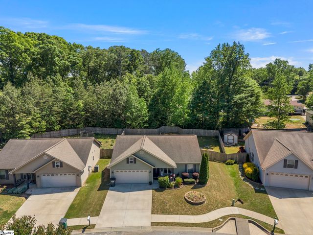 610 Chastine Drive, Spartanburg, SC 29301