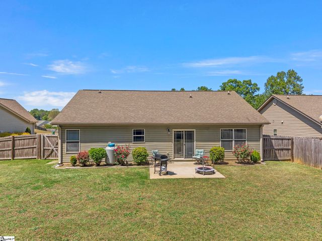610 Chastine Drive, Spartanburg, SC 29301