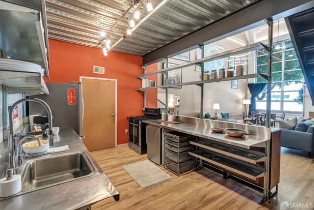 245 5th Street 106, San Francisco, CA 94103