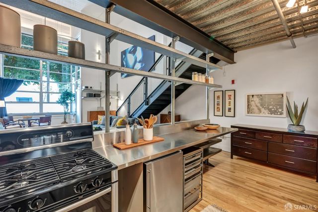 245 5th Street 106, San Francisco, CA 94103