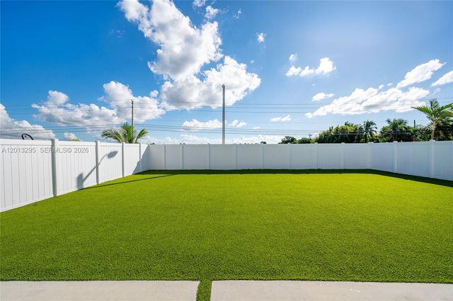 21325 SW 127th Ct, Miami, FL 33177