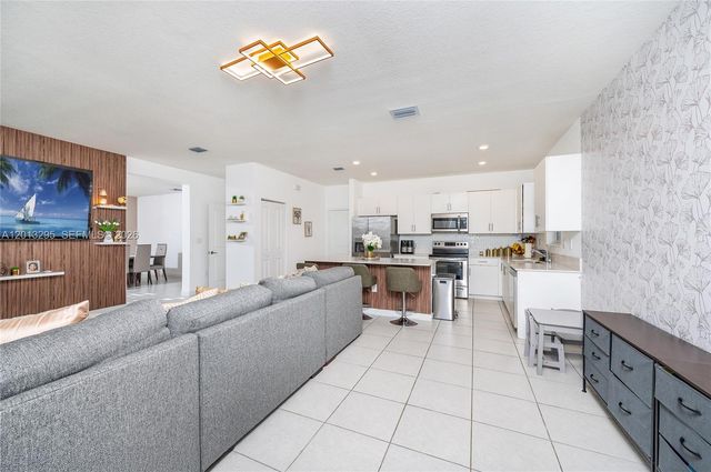 21325 SW 127th Ct, Miami, FL 33177