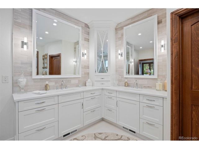 5271 Red Pass Ln, Castle Rock, CO 80108