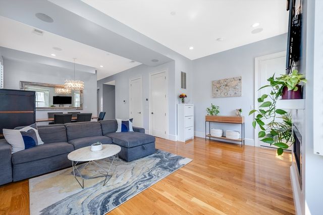 480 East Fourth Street 3, Boston, MA 02127