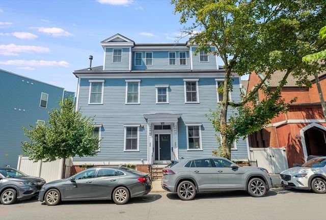 480 East Fourth Street 3, Boston, MA 02127