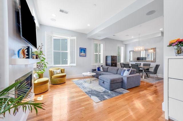 480 East Fourth Street 3, Boston, MA 02127