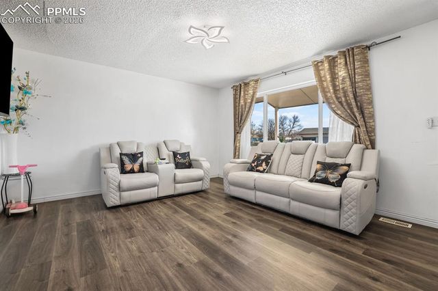 6830 Defoe Avenue, Colorado Springs, CO 80911