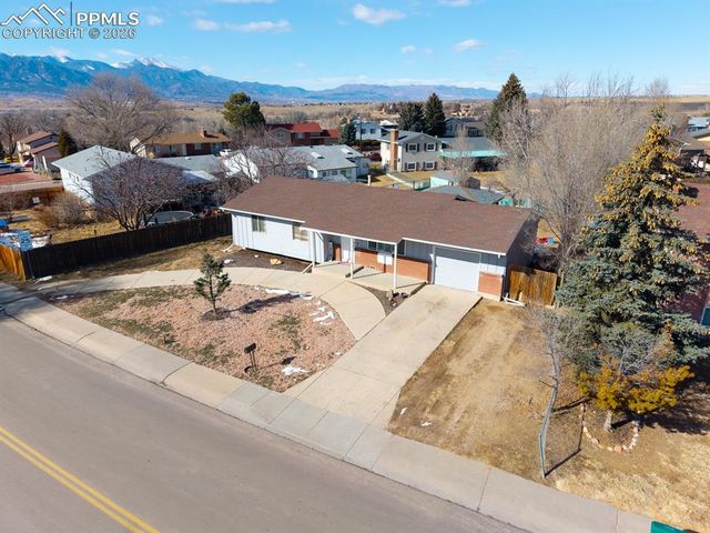6830 Defoe Avenue, Colorado Springs, CO 80911
