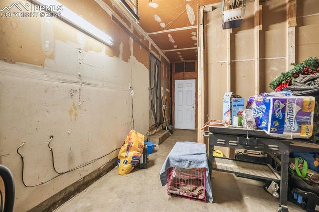 6830 Defoe Avenue, Colorado Springs, CO 80911