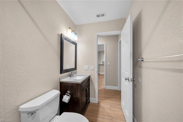 4160 5th AVE SW, Naples, FL 34119