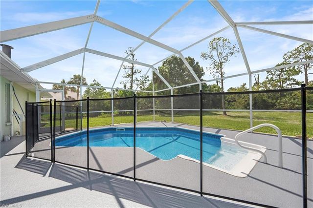 4160 5th AVE SW, Naples, FL 34119