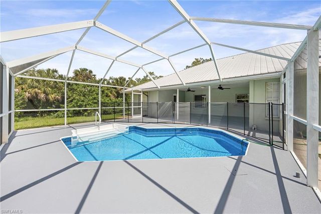 4160 5th AVE SW, Naples, FL 34119