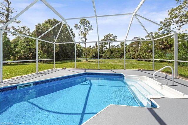 4160 5th AVE SW, Naples, FL 34119