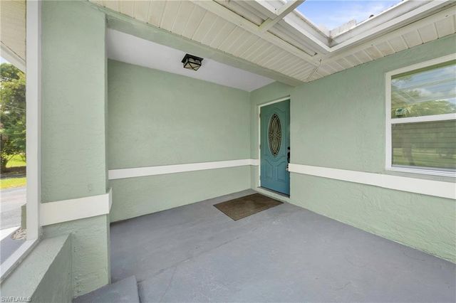 4160 5th AVE SW, Naples, FL 34119