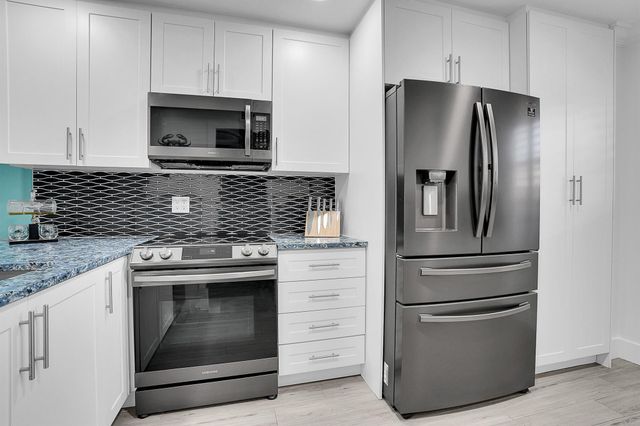 1537 E Hillsboro Boulevard 139, Deerfield Beach, FL 33441