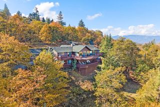 2070 Skyview Drive, Medford, OR 97501