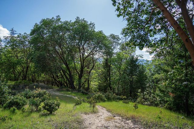 448 Adams Way, Grants Pass, OR 97526