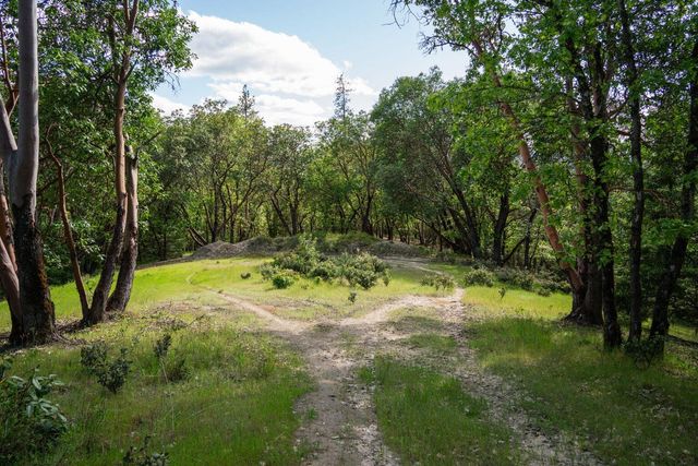 448 Adams Way, Grants Pass, OR 97526
