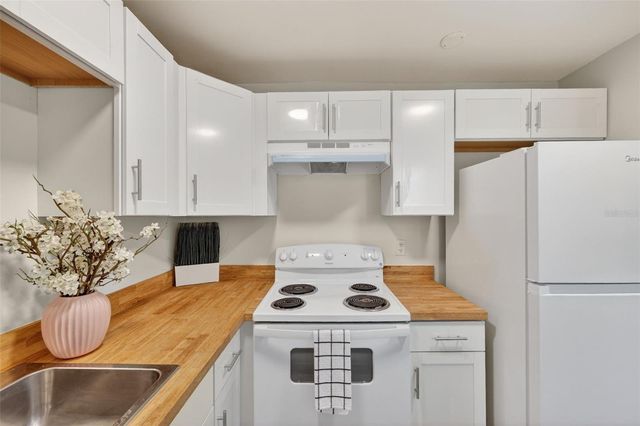 11715 RAINTREE VILLAGE BOULEVARD A, Temple Terrace, FL 33617