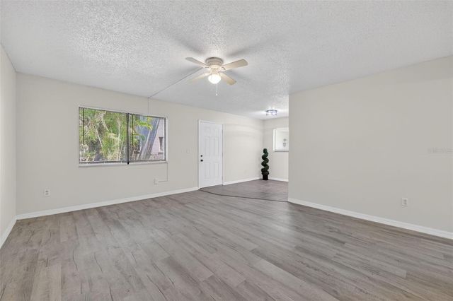 11715 RAINTREE VILLAGE BOULEVARD A, Temple Terrace, FL 33617