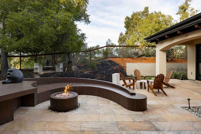 27500 La Vida Real, Los Altos Hills, CA 94022