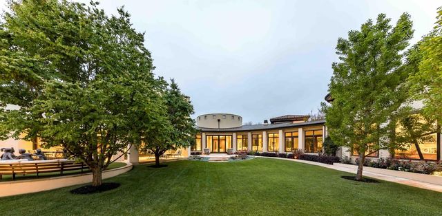 27500 La Vida Real, Los Altos Hills, CA 94022