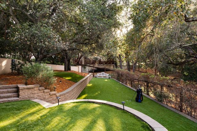 27500 La Vida Real, Los Altos Hills, CA 94022