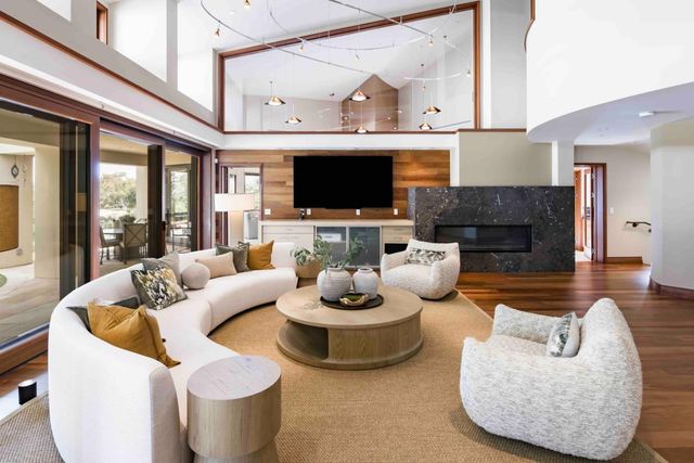 27500 La Vida Real, Los Altos Hills, CA 94022