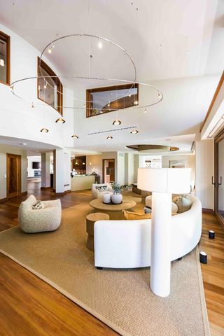 27500 La Vida Real, Los Altos Hills, CA 94022
