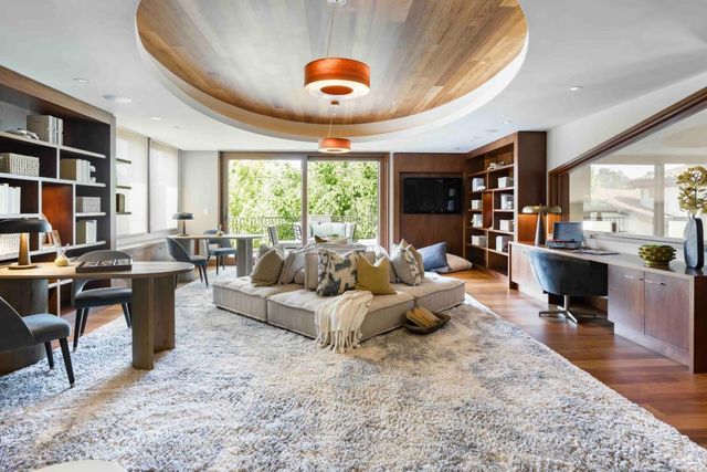 27500 La Vida Real, Los Altos Hills, CA 94022