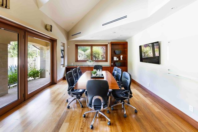27500 La Vida Real, Los Altos Hills, CA 94022