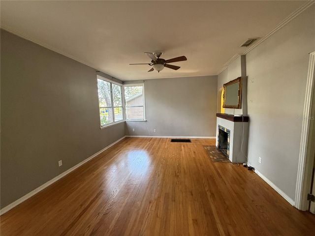 915 E WALNUT STREET, Lakeland, FL 33801