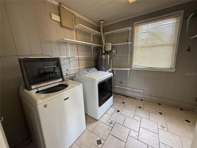 915 E WALNUT STREET, Lakeland, FL 33801