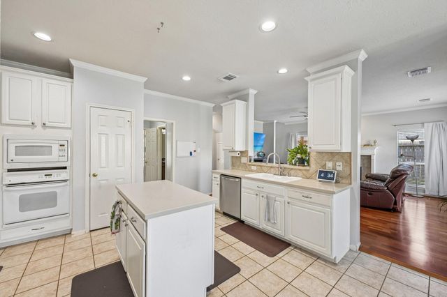 2613 Broussard Court, Seabrook, TX 77586